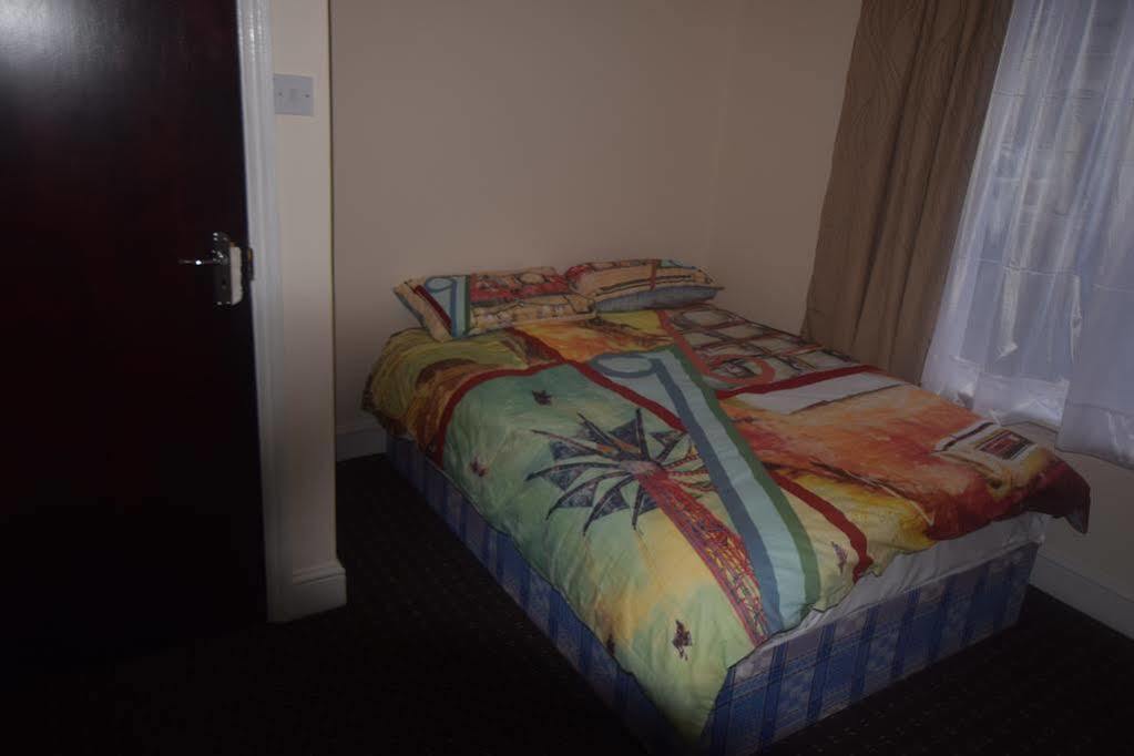 Hotel Woodlands
